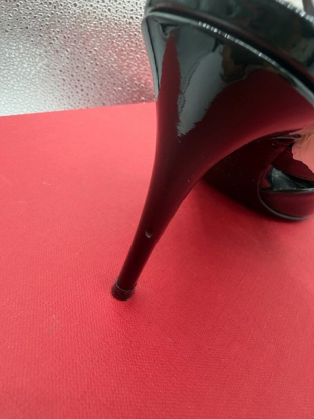 VALENTINO STUD PATENT LEATHER PUMPS - Picture 11 of 14